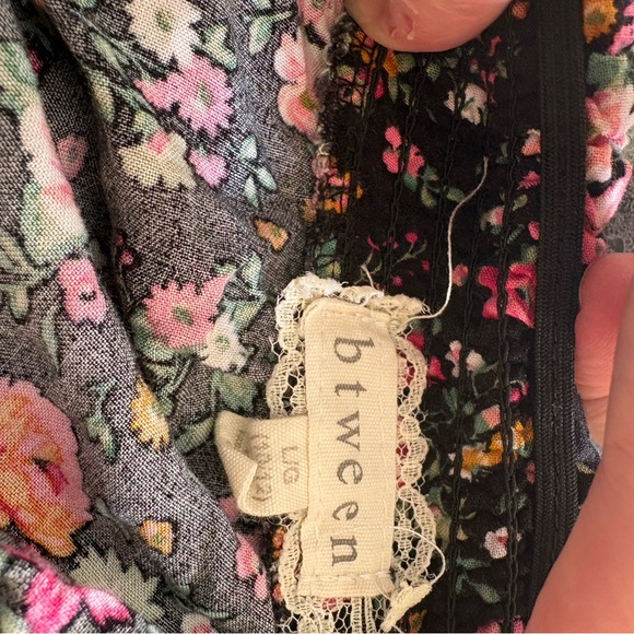 btween Black Floral Mini Skirt - Picture 4 of 5